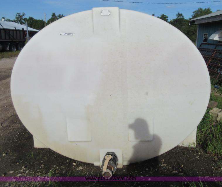 image for item BA9280 3,100 gallon poly tank