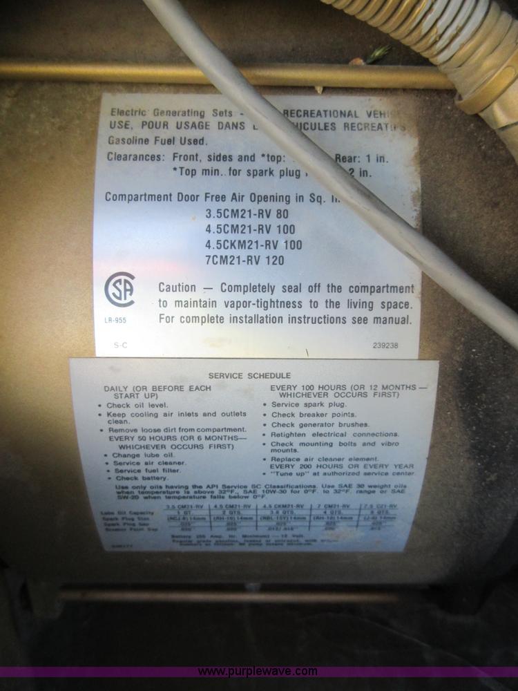 image for item BA9296 1983 Chevrolet P30 Winnebago Itasla Suncruiser RV