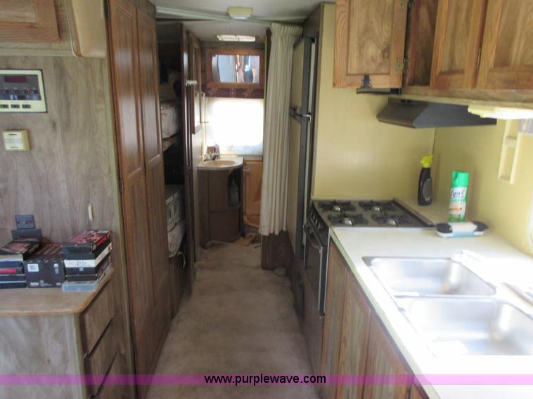 image for item BA9296 1983 Chevrolet P30 Winnebago Itasla Suncruiser RV