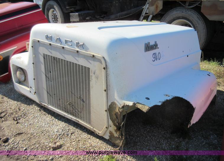 image for item BA9297 (3) truck hoods
