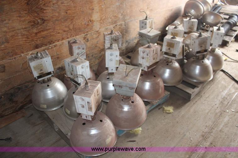 image for item BO9310 Approximately 50 shop lights