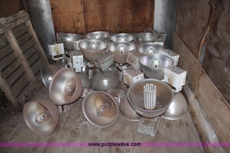 image for item BO9310 Approximately 50 shop lights