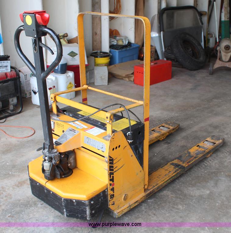 image for item BO9362 Multiton electric pallet jack