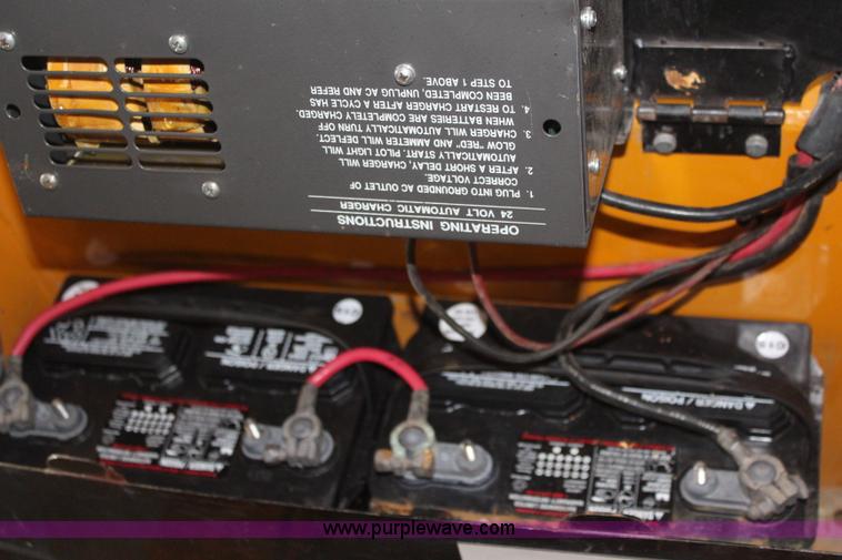 image for item BO9362 Multiton electric pallet jack