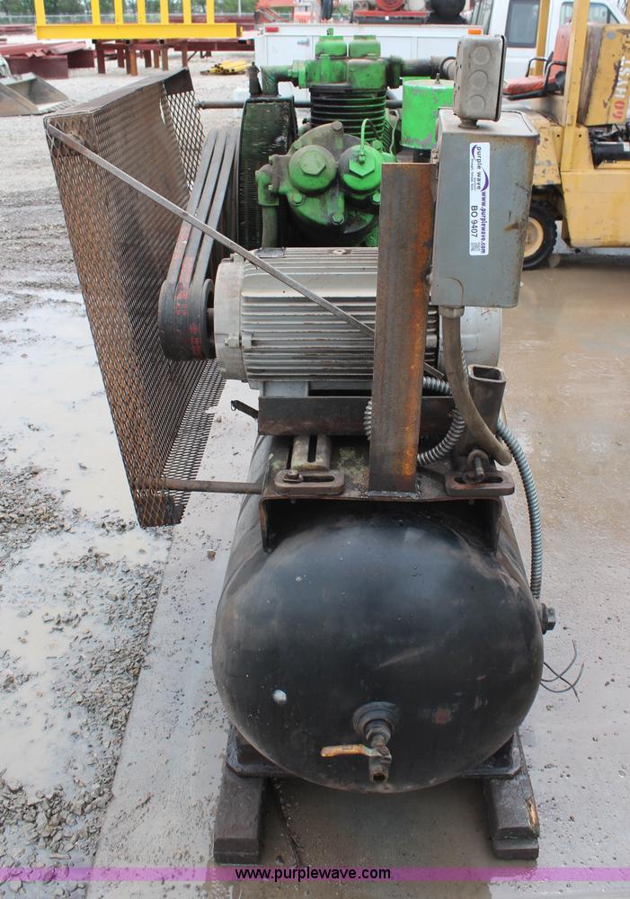 image for item BO9407 Wabco 4AWC air compressor