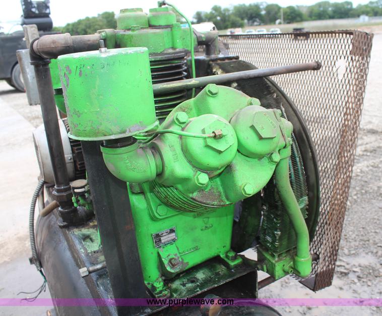 image for item BO9407 Wabco 4AWC air compressor