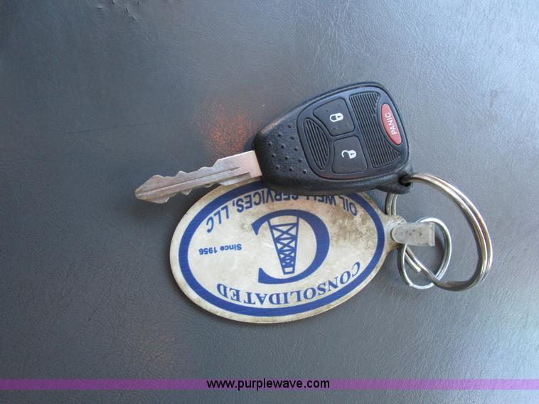 image for item D2327 2006 Dodge Ram 2500 pickup truck