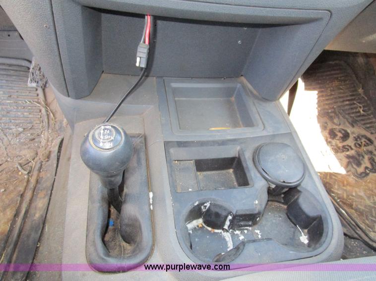 image for item D2327 2006 Dodge Ram 2500 pickup truck