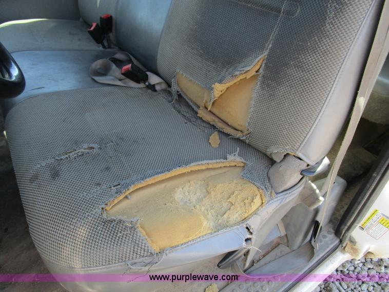 image for item D2331 2007 Ford F250 XL pickup truck