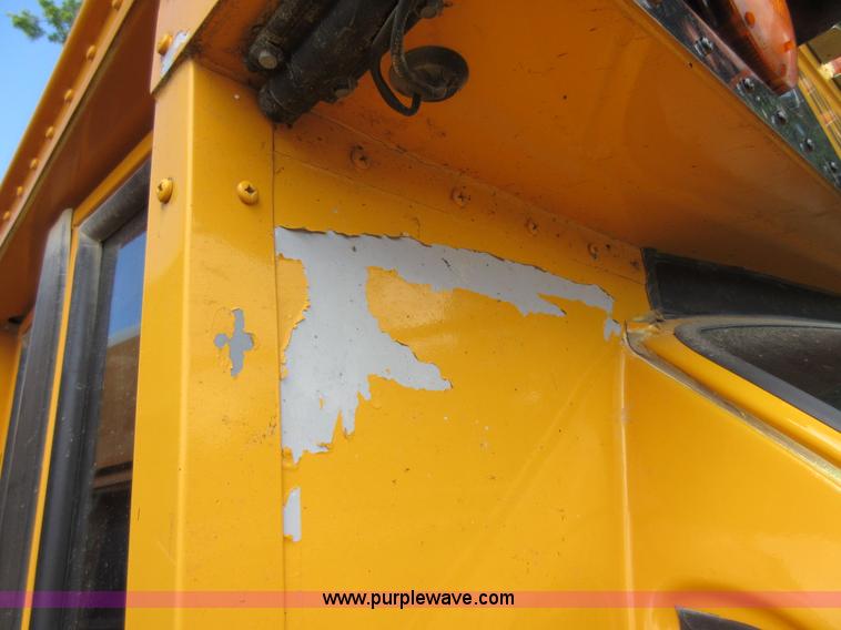 image for item D2448 2006 Ford E450 transit bus