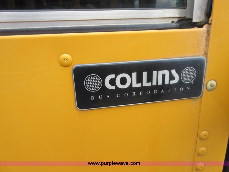 image for item D2449 2006 Ford E450 transit bus