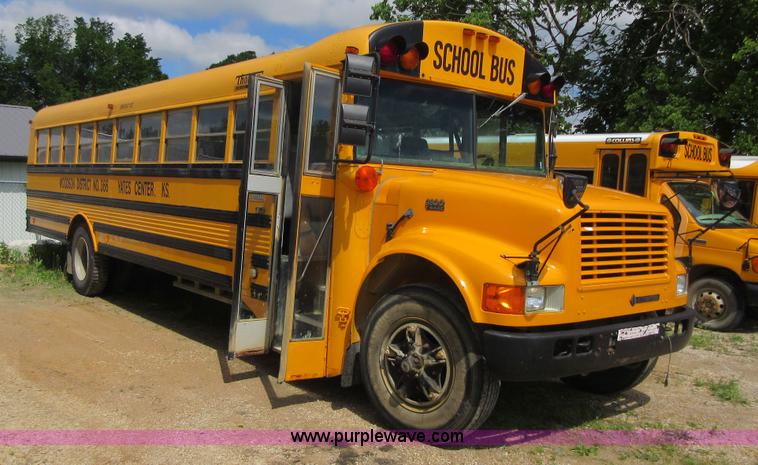 image for item D2450 1996 International 3800 school bus