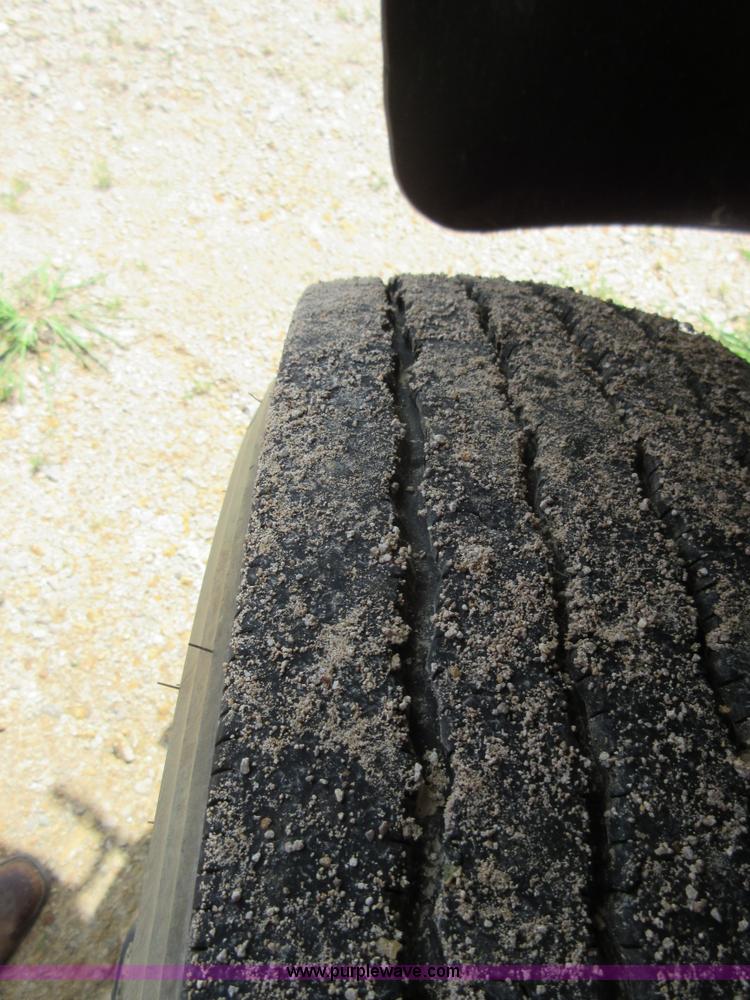 image for item D2450 1996 International 3800 school bus