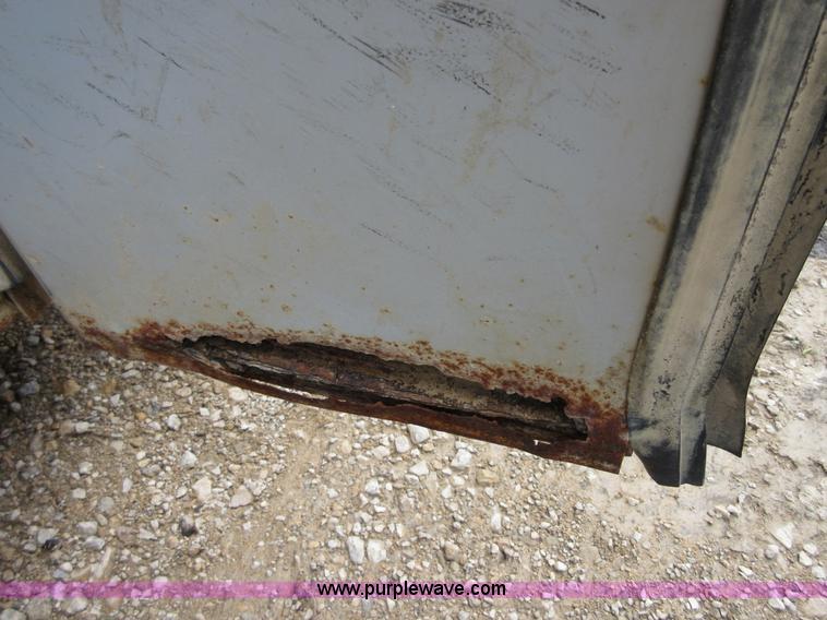 image for item D2450 1996 International 3800 school bus