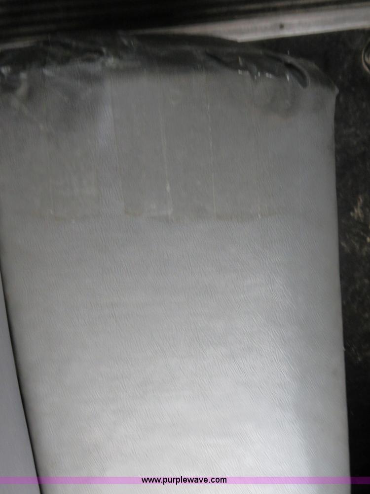 image for item D2450 1996 International 3800 school bus