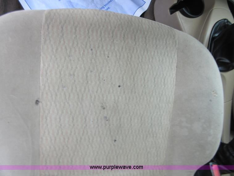 image for item D2460 2000 Ford Focus SE