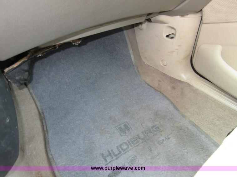 image for item D2460 2000 Ford Focus SE