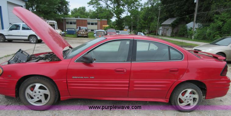 image for item D2462 2000 Pontiac Grand AM SE1