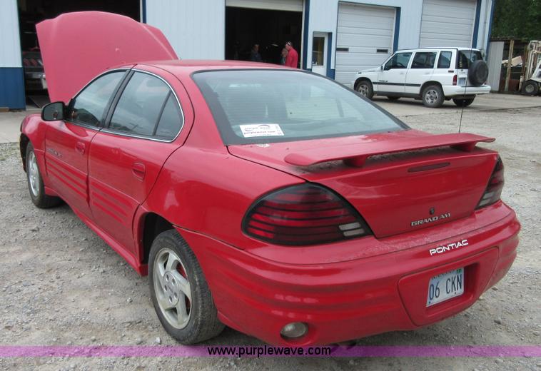 image for item D2462 2000 Pontiac Grand AM SE1