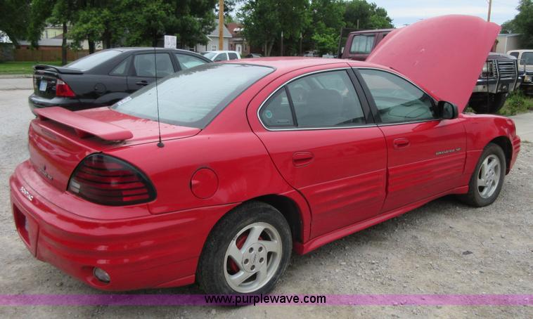image for item D2462 2000 Pontiac Grand AM SE1