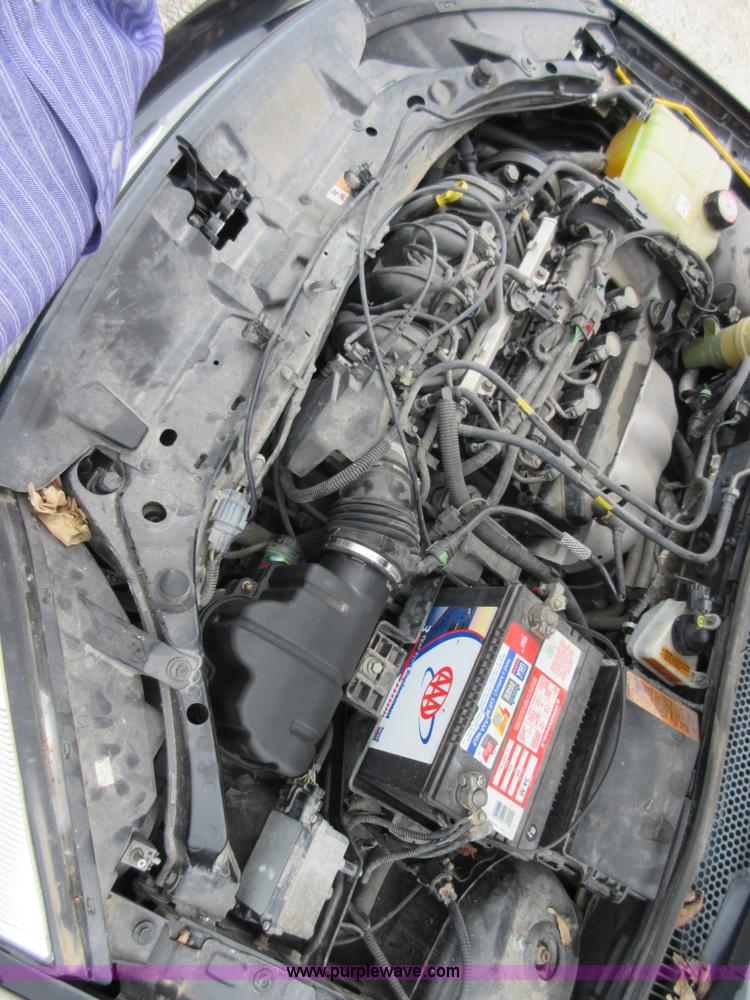 image for item D2463 2005 Ford Focus ZX4