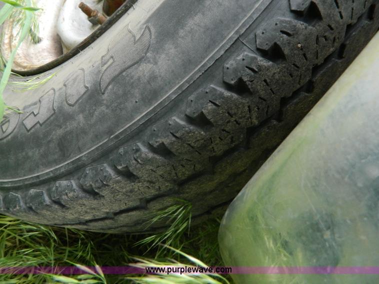 image for item D6127 1995 Ford F250 Super Duty XL SuperCab pickup truck