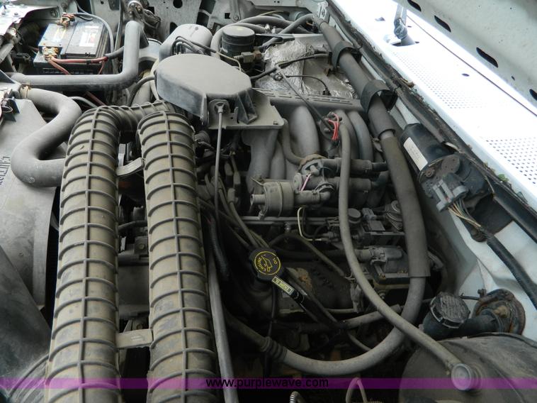 image for item D6127 1995 Ford F250 Super Duty XL SuperCab pickup truck