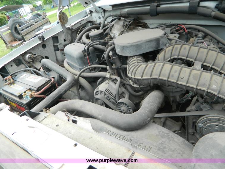 image for item D6127 1995 Ford F250 Super Duty XL SuperCab pickup truck