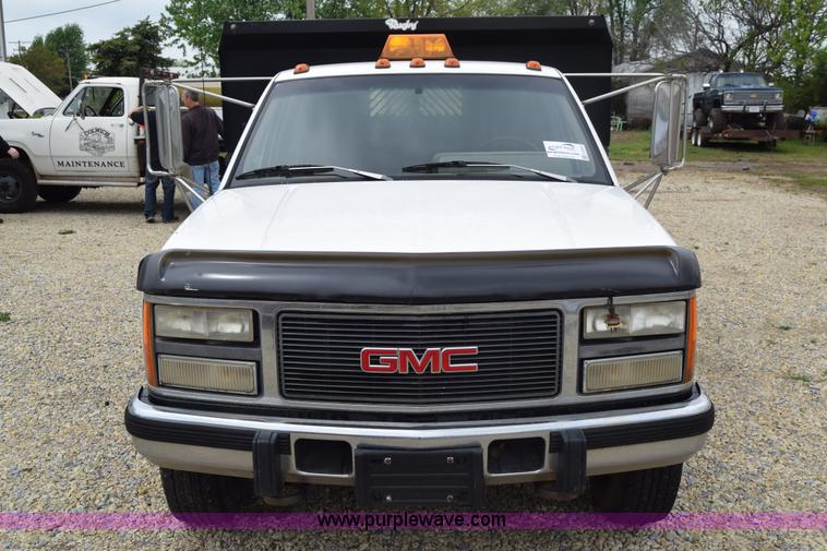 image for item E6393 1993 GMC Sierra 3500 dump bed pickup truck