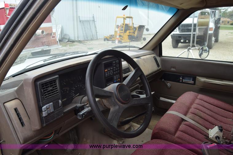 image for item E6393 1993 GMC Sierra 3500 dump bed pickup truck