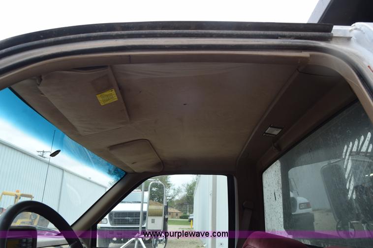 image for item E6393 1993 GMC Sierra 3500 dump bed pickup truck