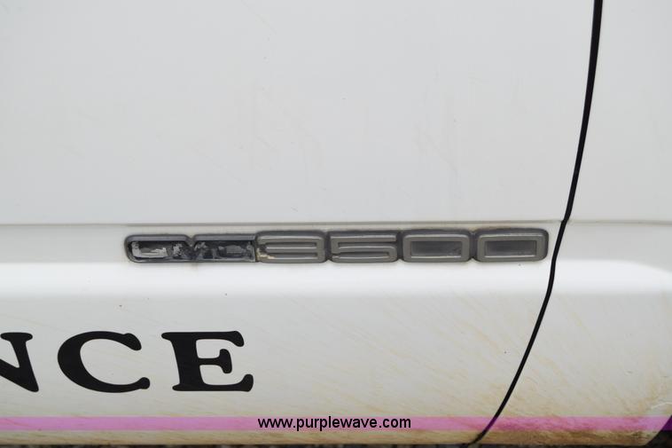 image for item E6393 1993 GMC Sierra 3500 dump bed pickup truck