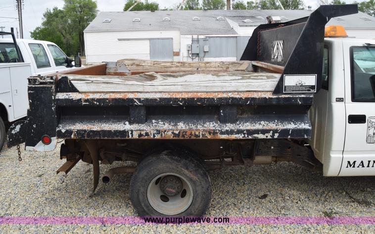 image for item E6393 1993 GMC Sierra 3500 dump bed pickup truck