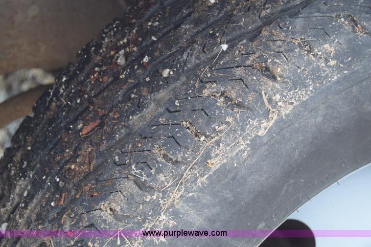 image for item E6393 1993 GMC Sierra 3500 dump bed pickup truck