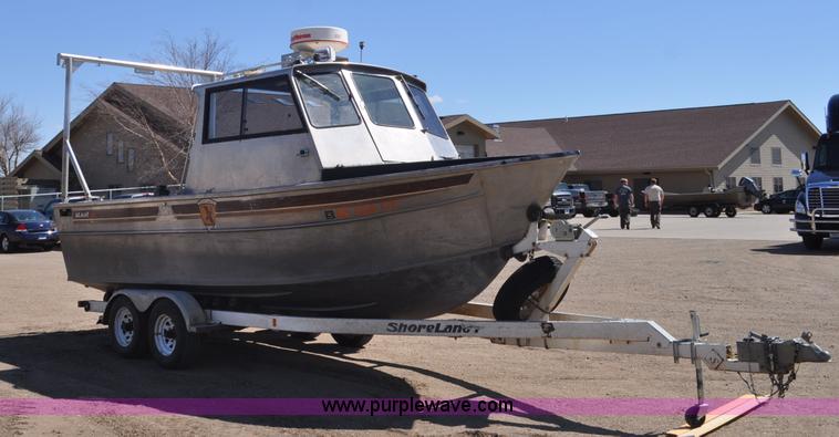 image for item F2462 1993 Almar Sounder 22 jet boat