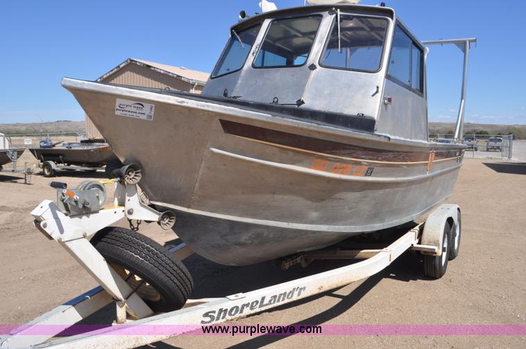 image for item F2462 1993 Almar Sounder 22 jet boat