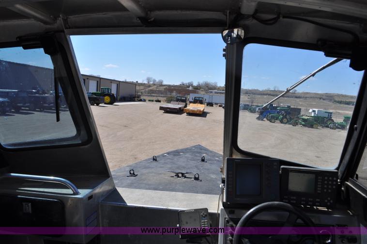 image for item F2462 1993 Almar Sounder 22 jet boat