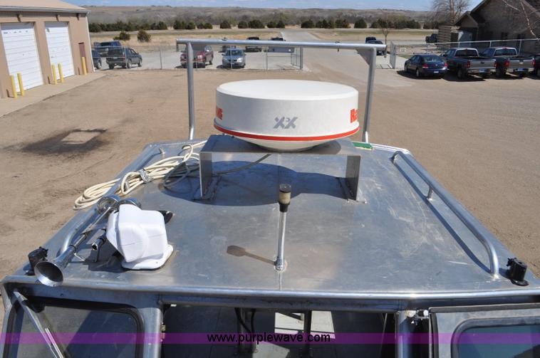 image for item F2462 1993 Almar Sounder 22 jet boat