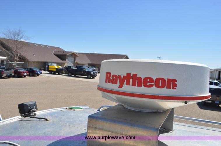 image for item F2462 1993 Almar Sounder 22 jet boat