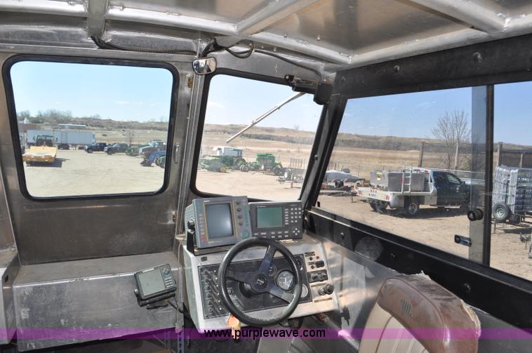 image for item F2462 1993 Almar Sounder 22 jet boat