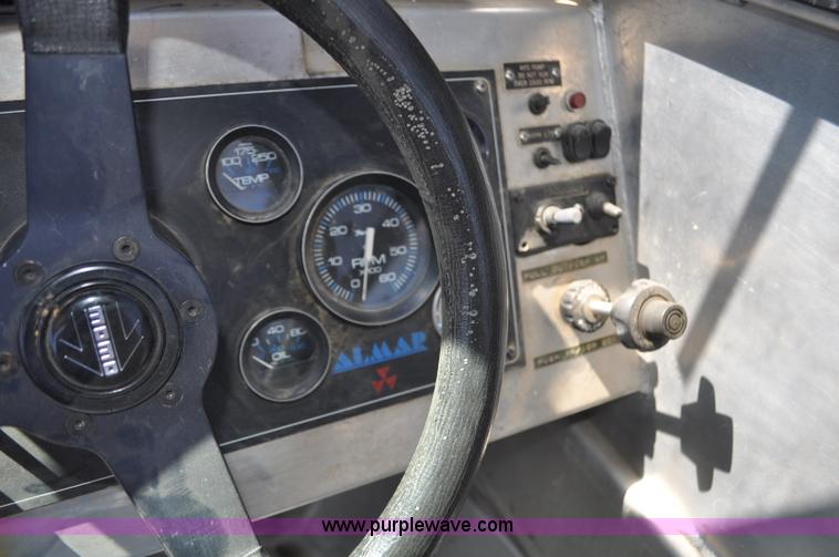 image for item F2462 1993 Almar Sounder 22 jet boat