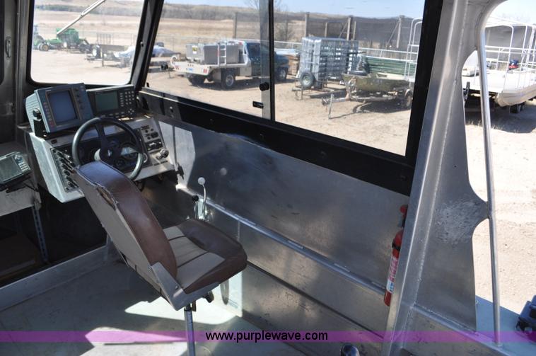 image for item F2462 1993 Almar Sounder 22 jet boat