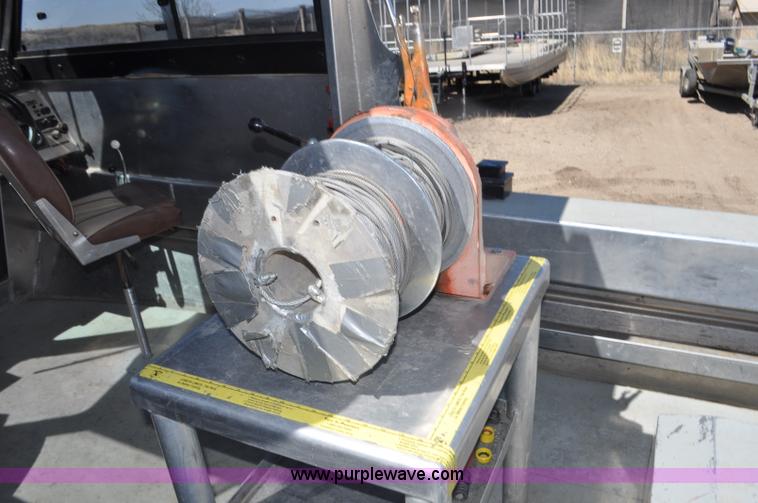 image for item F2462 1993 Almar Sounder 22 jet boat