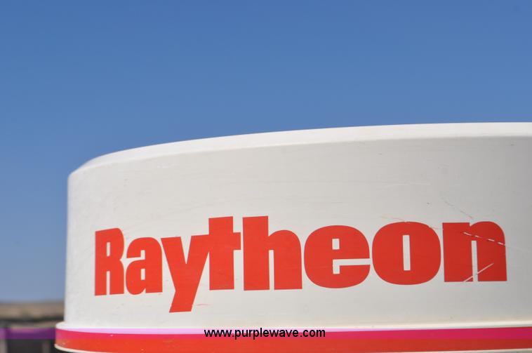 image for item F2462 1993 Almar Sounder 22 jet boat