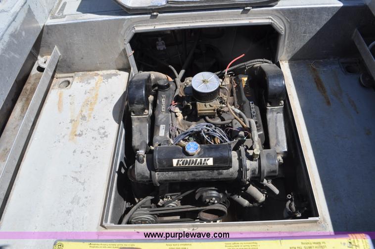 image for item F2462 1993 Almar Sounder 22 jet boat