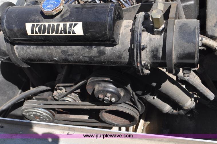 image for item F2462 1993 Almar Sounder 22 jet boat