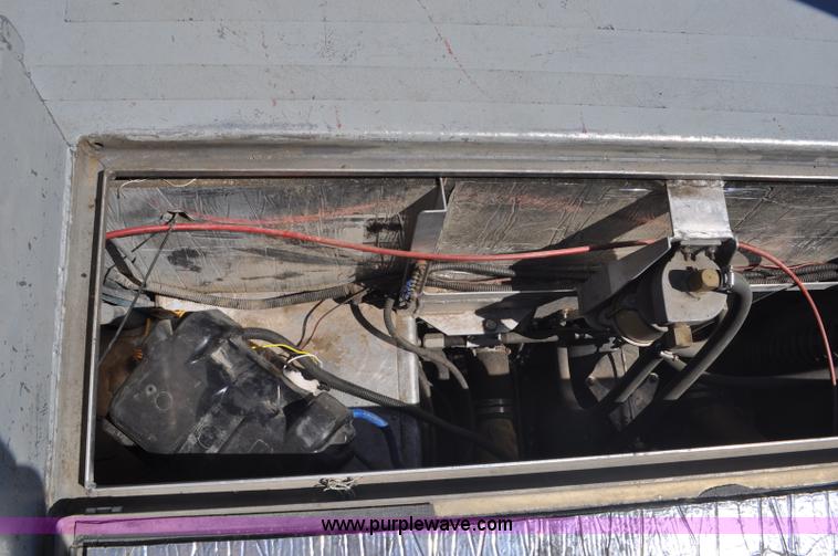 image for item F2462 1993 Almar Sounder 22 jet boat