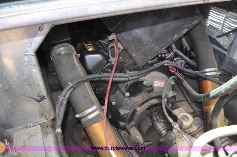 image for item F2462 1993 Almar Sounder 22 jet boat