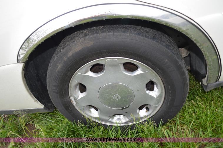 image for item G3506 2000 Cadillac DeVille