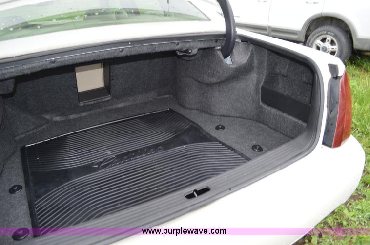 image for item G3506 2000 Cadillac DeVille